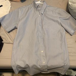 Short sleeve button down